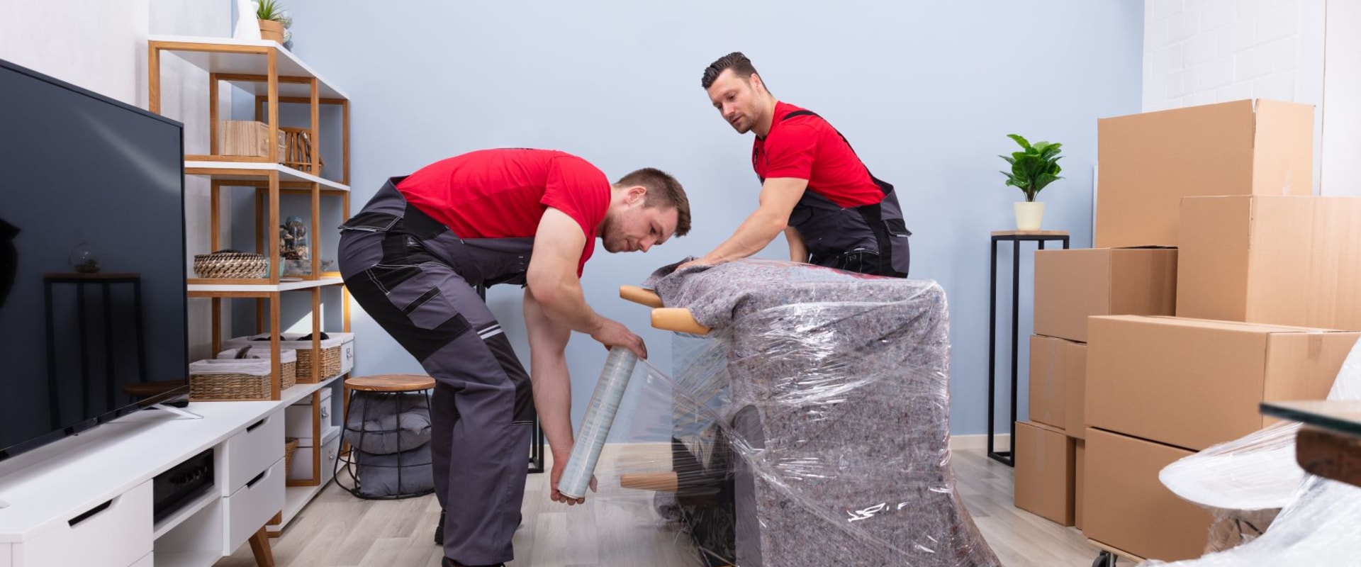 The Ultimate Guide to Professional Movers: Tips from an Expert