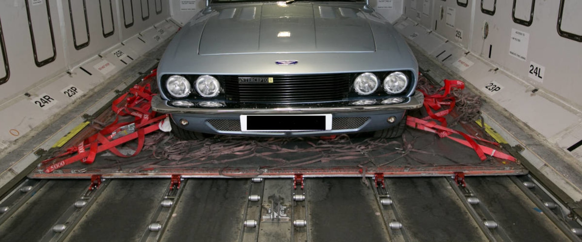 The Benefits of Shipping Your Vehicle at a Low Cost